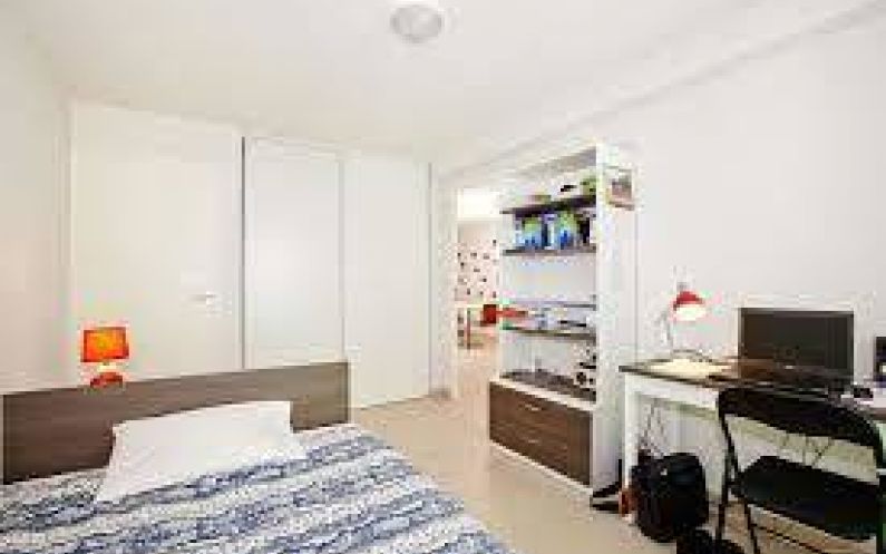 Les Estudines Castellane