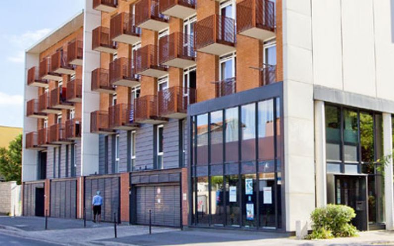 Les Estudines Paris Ivry