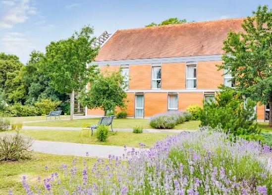 EHPAD LMNP Les Jardins de Médicis à Esches