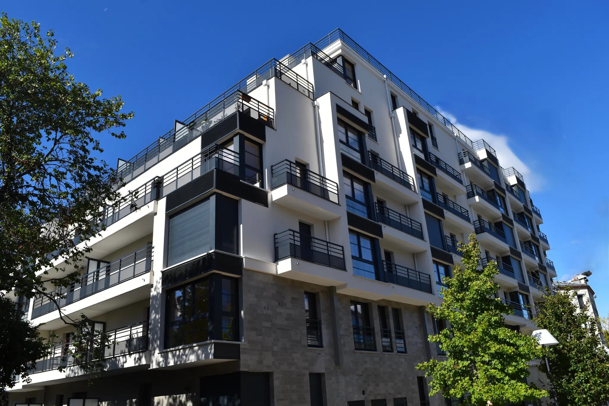 Nohée Issy-les-Moulineaux - Médiathèque, Issy-les-Moulineaux