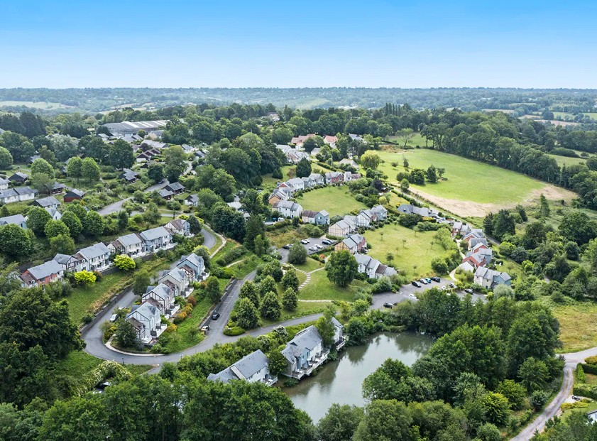 Village Normandy Garden, Branville