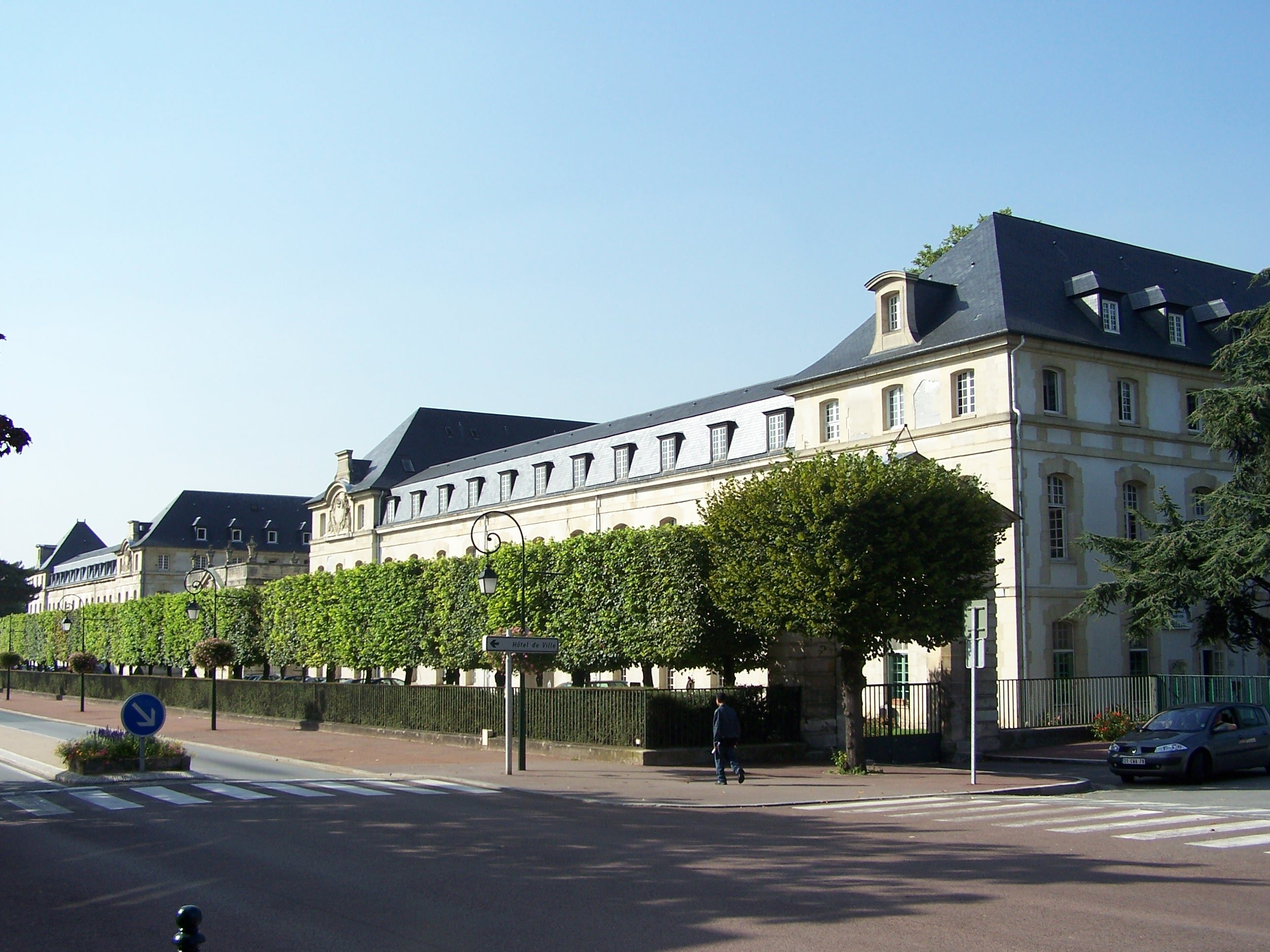 Saint-Cyr-l'École